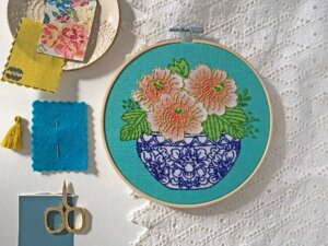Rikrack - Peony Embroidery Kit