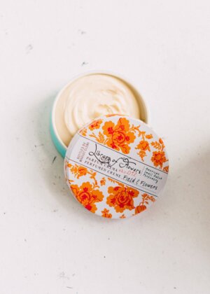 Library of Flowers - Field and Flowers Parfum Crema