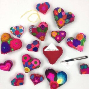 Abrazo Style - Embroidered Message Hearts